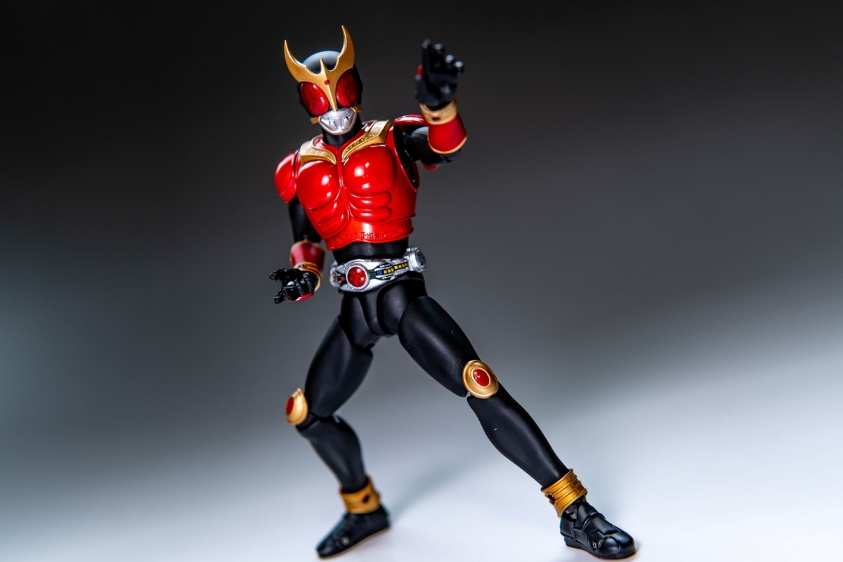 S.H.Figuarts 真骨彫製法 仮面ライダークウガ マイティフォーム