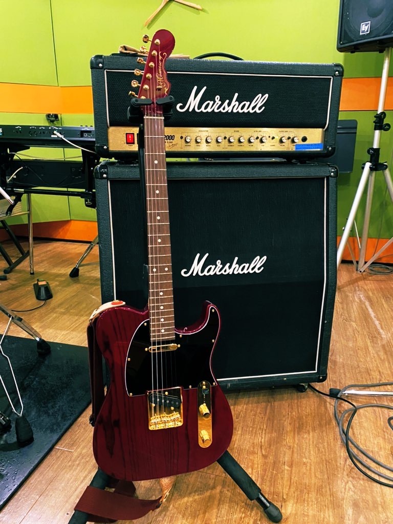 momoseでセミオーダーした件 - ギター周り諸々