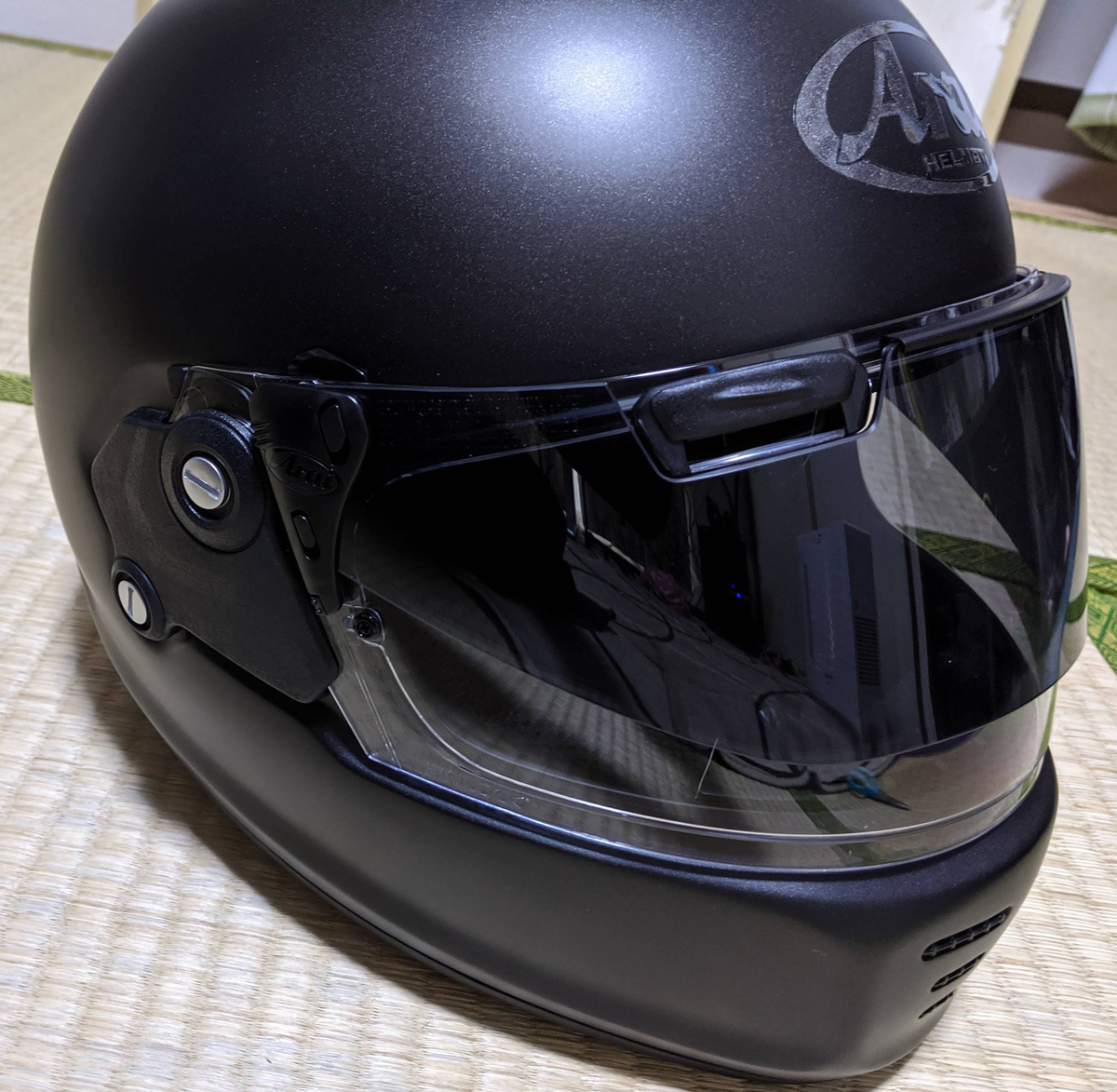 Arai ラパイドネオにバイザーを装着してみた（プロシェードシステム