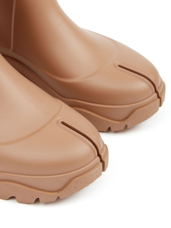 Maison Margiela Tabi Rain Boots | Brown | FARFETCH