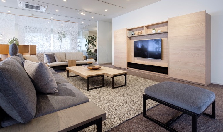 CONDEHOUSE DOOH | Shop & Office | CondeHouse