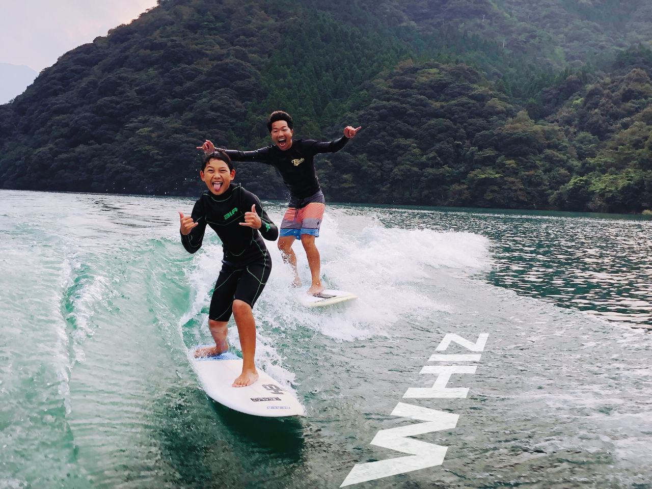 ≪WHIZ WakeSurf≫ ウェイクサーフィン 女性も子供も楽しめる