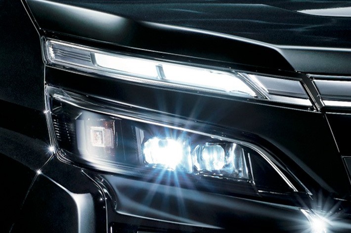 ヴォクシーに煌（きらめき）IIIがキタ！ デビュー7年目でも猛烈人気の