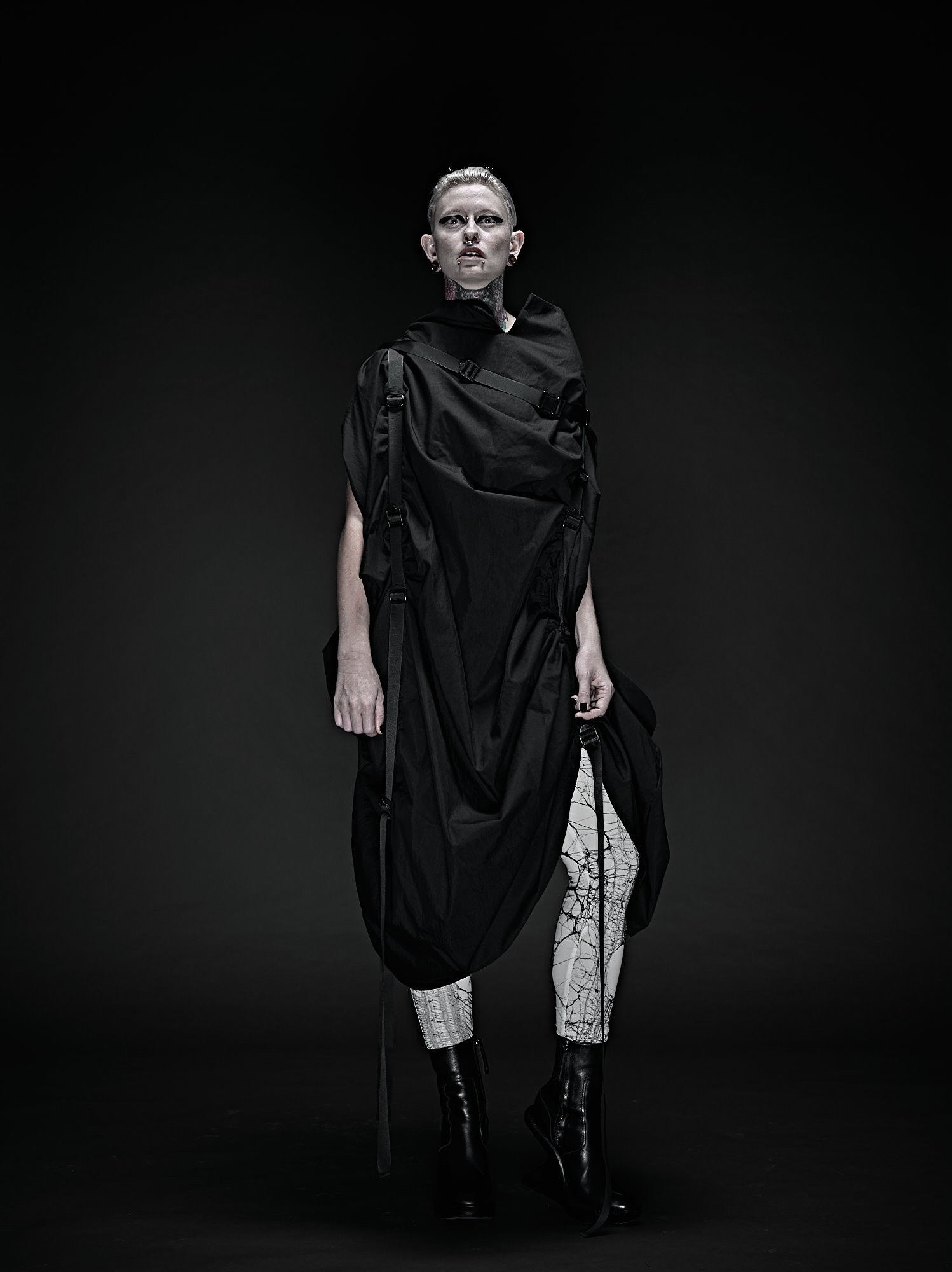 aliceauaa(アリスアウアア)　ハーネス　エナメル aliceauaa(アリスアウアア) ハーネス エナメル alice auaa 2024年春夏