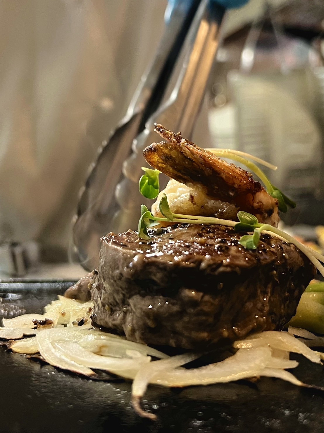 手作りハンバーグとステーキのお店。まなべ屋