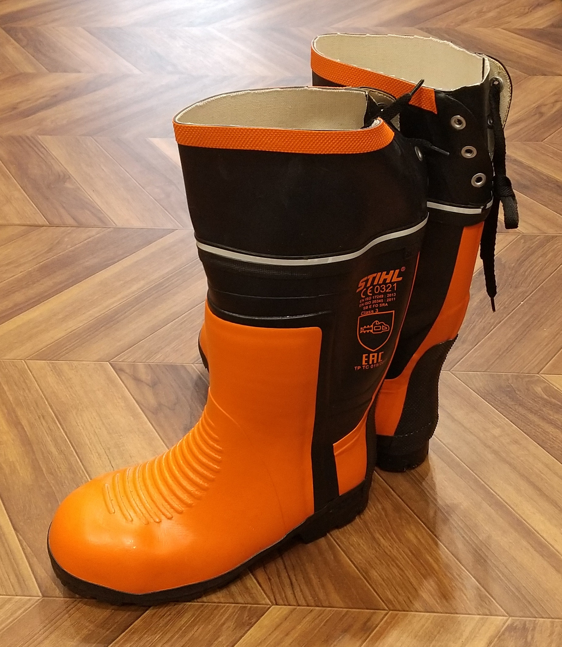 STIHL チェンソー作業用ラバーブーツ 再入荷☆ - 石川県 STIHL SHOP