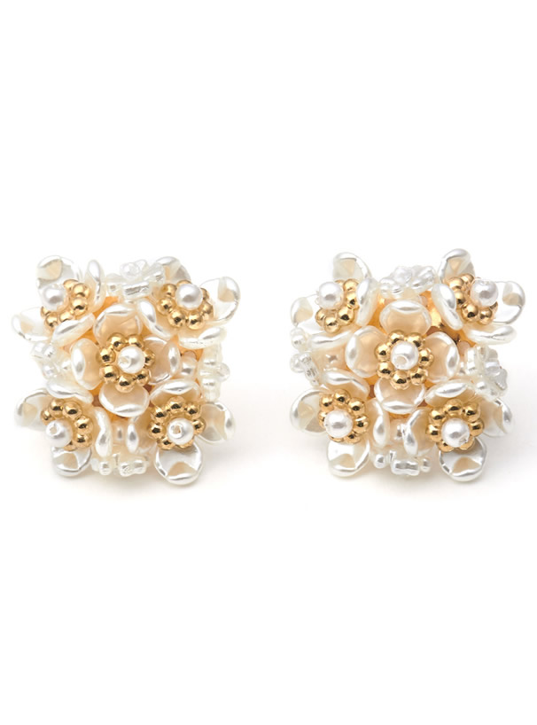 花モチーフパールピアス[ae3479] | レディースファッション通販の