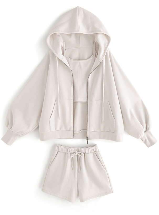 キャミソール×パーカー×ショートパンツ裏起毛スウェットセットアップ