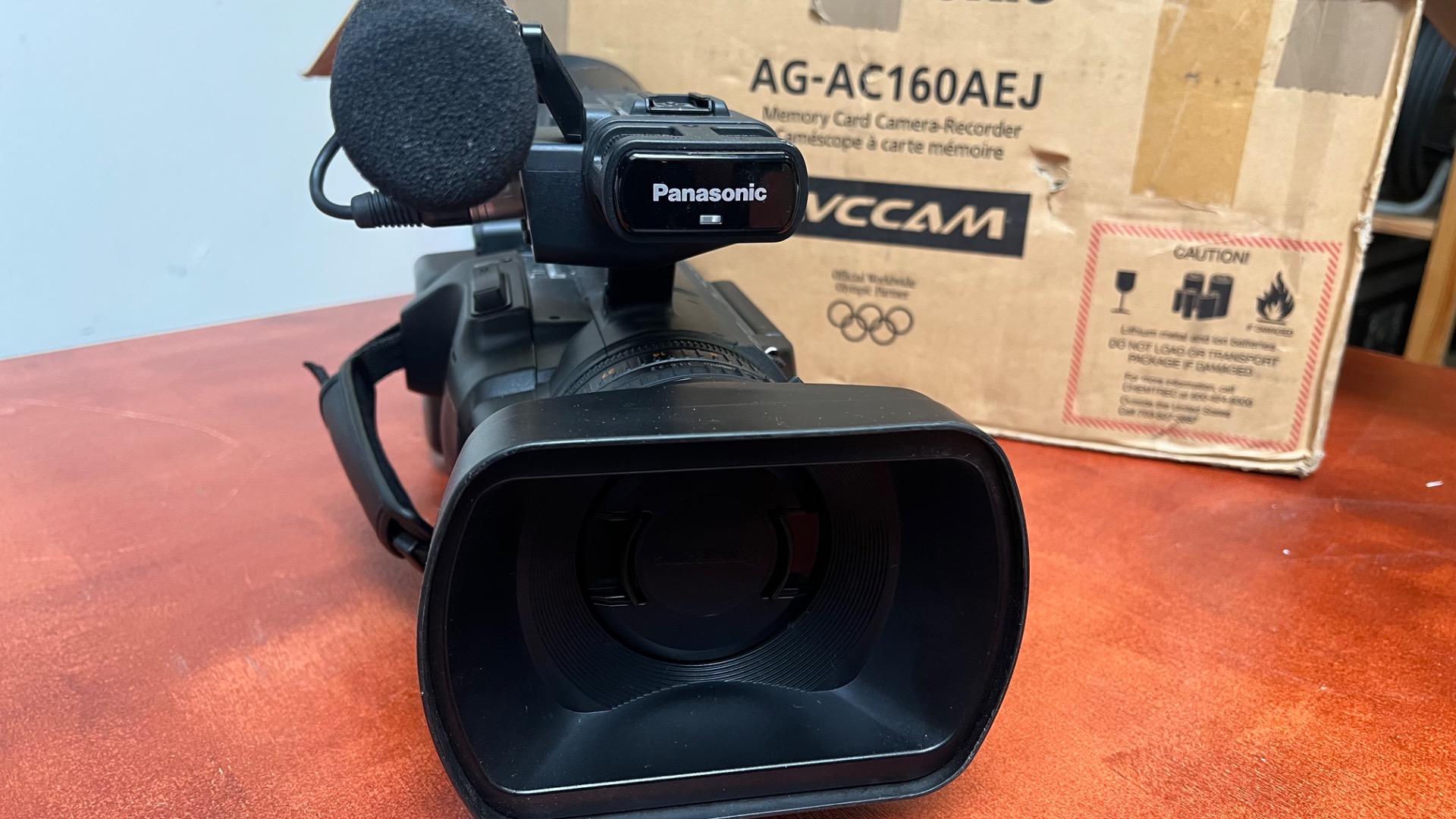 Panasonic AG-AC160 AEJ + Zubehör | 400 EUR - Gebrauchte