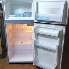 古い冷蔵庫SANYO SR-111G／109L動作品／もらってください (zizo) 住吉