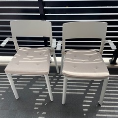 お話中⭐︎IKEA JANINGE ヤニンゲ チェア アームレスト付き (himaru
