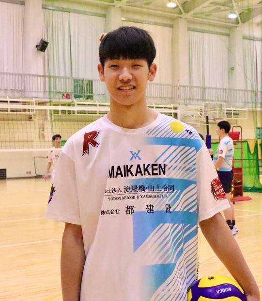 ホワイトボードで自己採点 男子バレー・洛南の伝統は「自主性」 | 毎日新聞