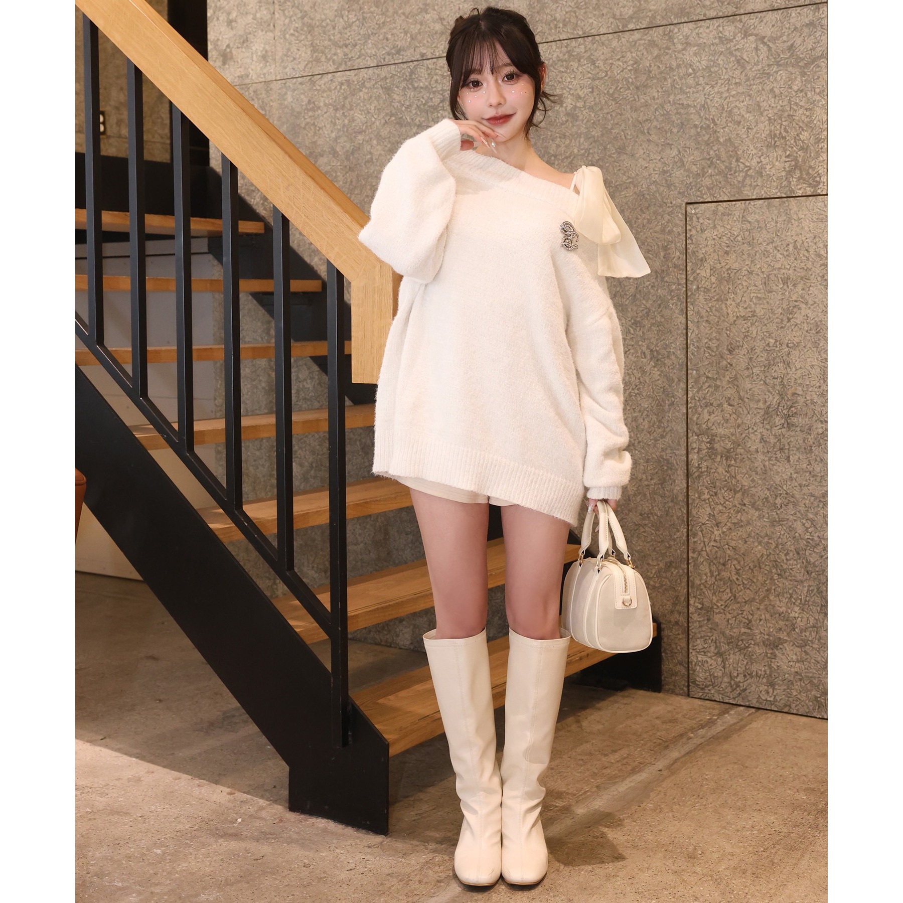 ブローチ付きベロアモールミニニットワンピース | ファッション通販