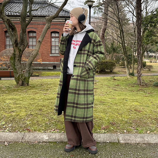 リバーシブルグリーンチェック柄ロングコート | ファッション通販
