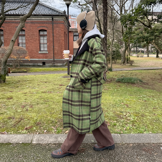 リバーシブルグリーンチェック柄ロングコート | ファッション通販