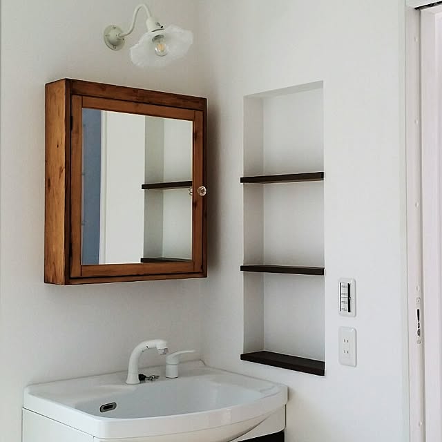 IKEAミラーキャビネットのおすすめ商品とおしゃれな実例 ｜ RoomClip