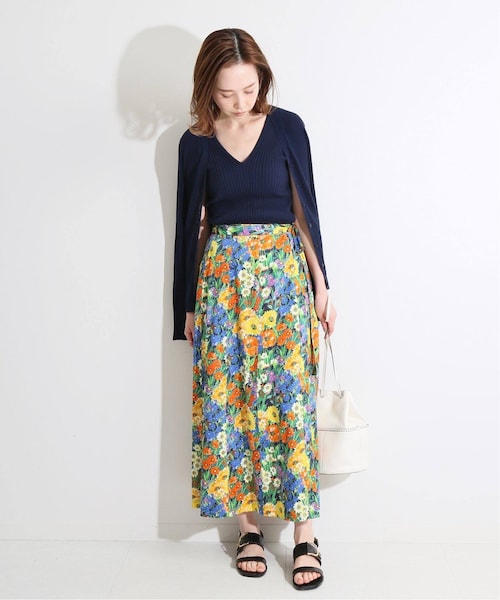 IENA（イエナ）の「IENA LA BOUCLE フラワープリント ラップスカート