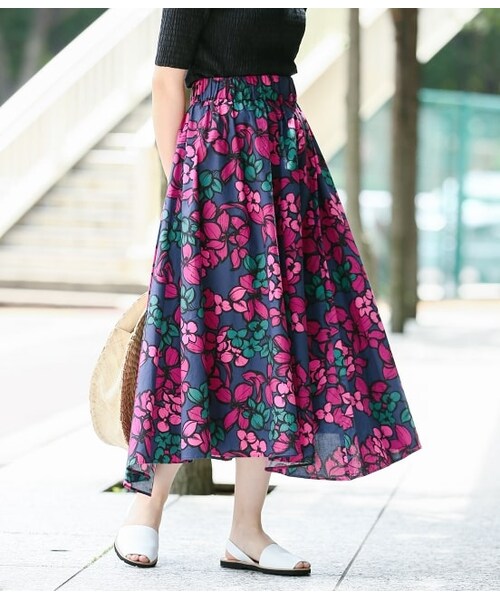 新品 アドミラルフラワーパターン スカート M レッド 新品 アドミラル