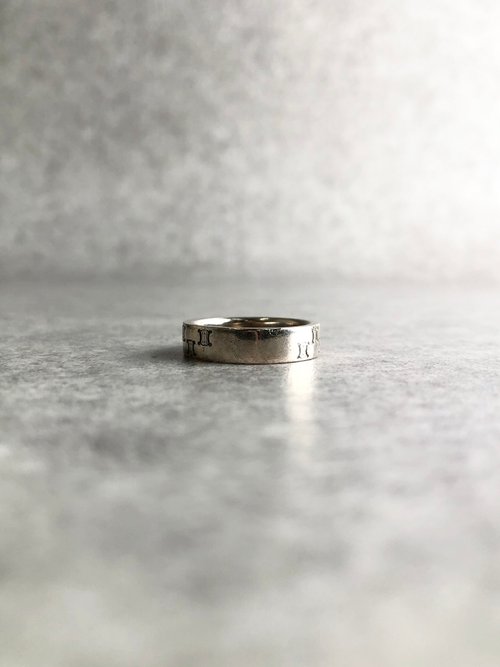 日本直送 名牌中古包 】CELINE セリーヌ 指輪 シルバー トリオンフ