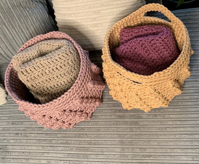 送料無料】ベラルーシ ハンドル付きかぎ針編みバスケット バスケット