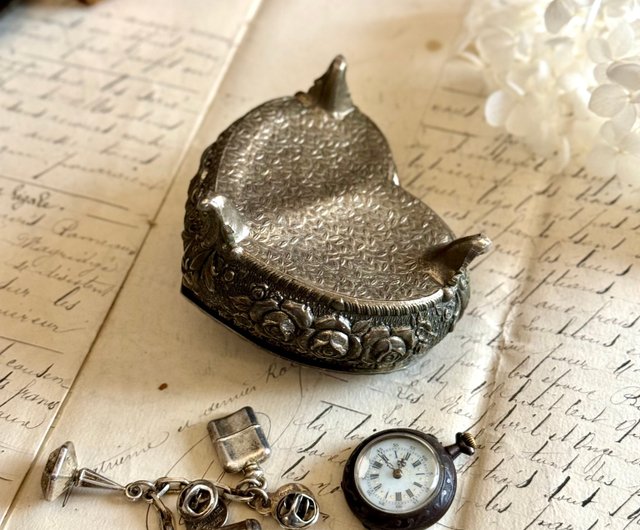 送料無料】台湾 40366-ゴージャスなフランスアンティーク花柄エンボス