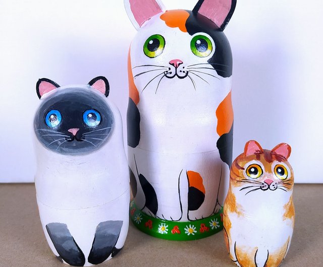 送料無料】ロシア マトリョーシカ 猫 トリコロール オリジナル アート