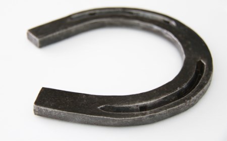 蹄鉄 （ 鉄製 原色 ）& 専用台 セット 【馬っこパーク・いわて