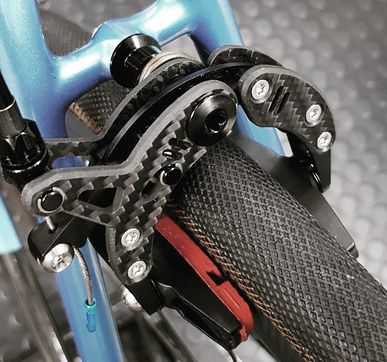 超軽量 カーボン キャリパーブレーキ L8 ULTRA 137g 世界最軽量ロード