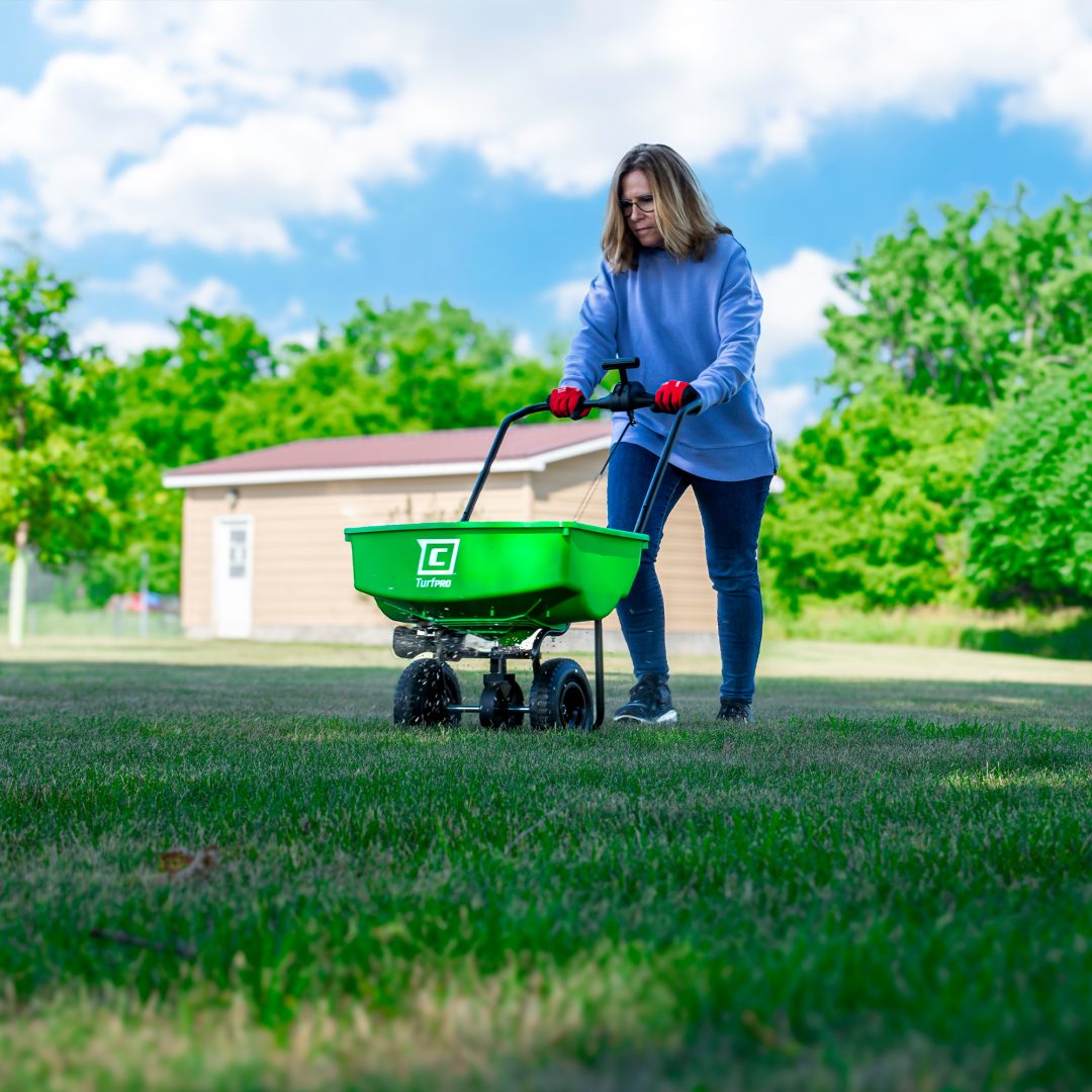 Chapin 89003A 70-pound Residential TurfPro Spreader - Chapin
