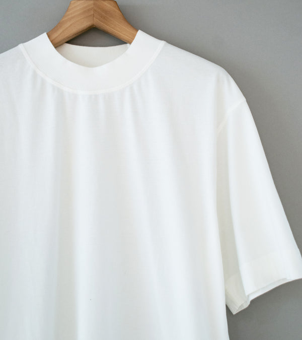 Margaret Howell 'MHL Flatlock Crew' (Off White Dry Cotton Jersey