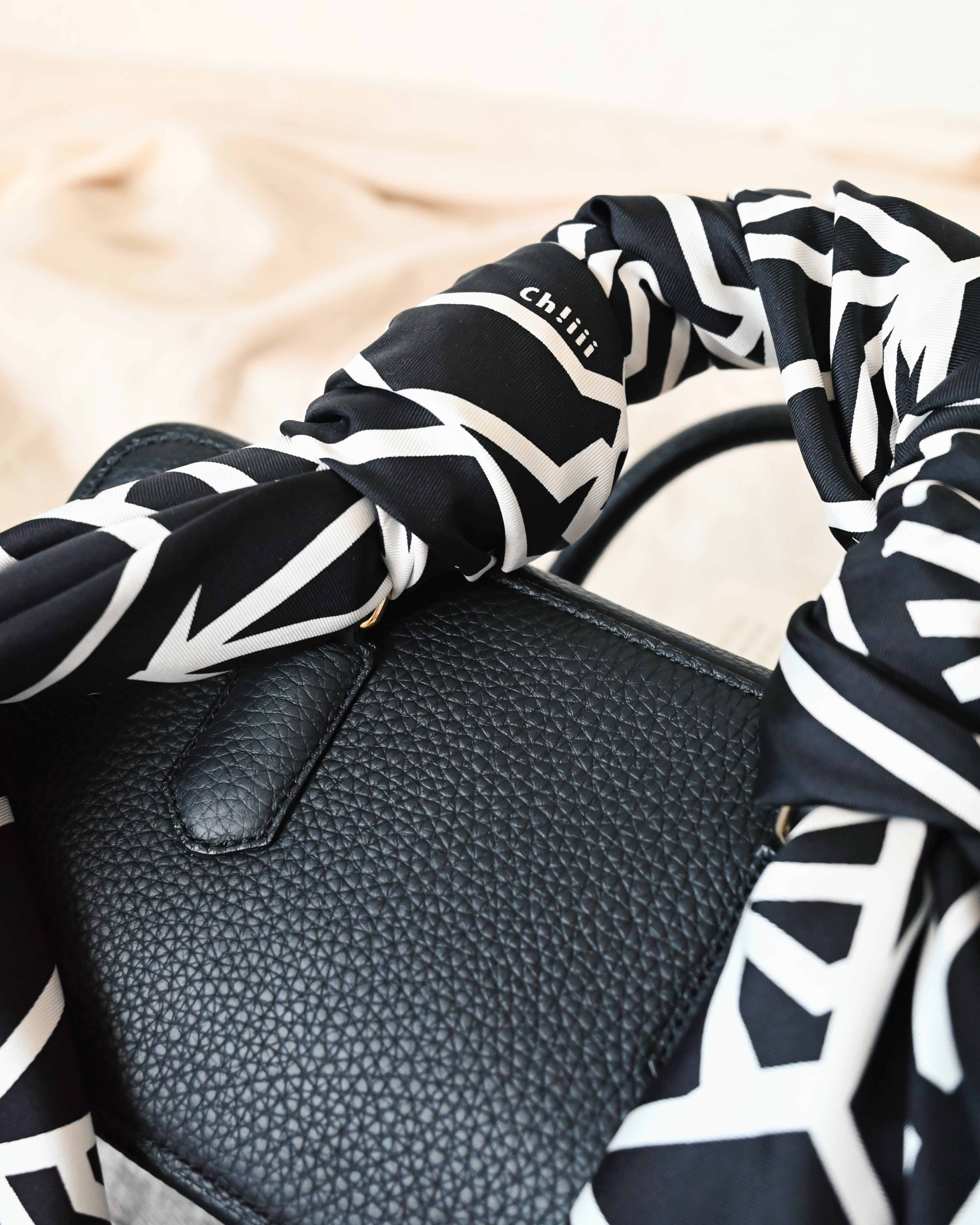 BAKIBAKI × ch!iii silk scarf