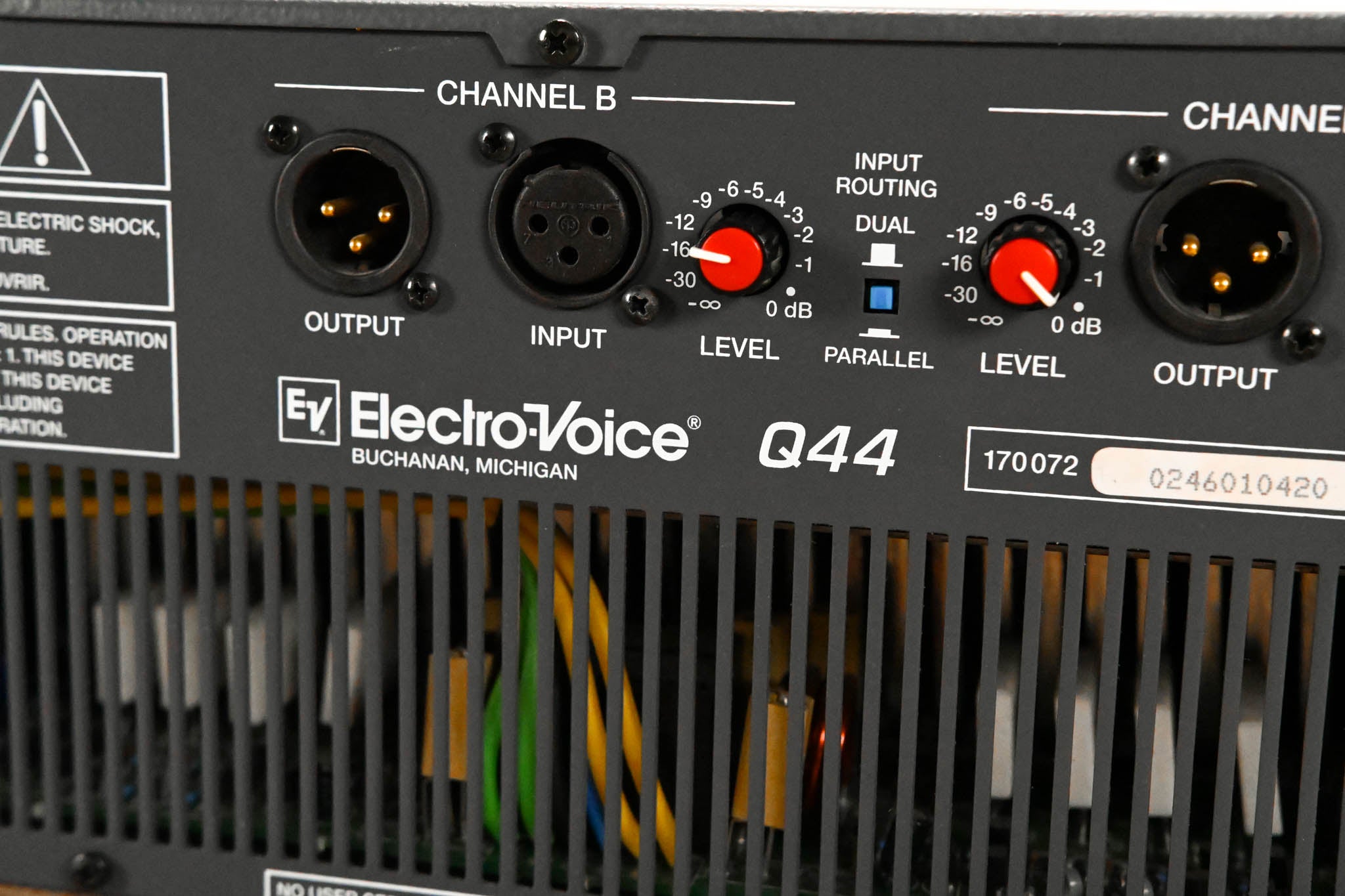 Electro-Voice (EV) Q44 Two-Channel Power Amplifier CG01Q6E