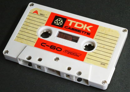 TDK/CASSETTE