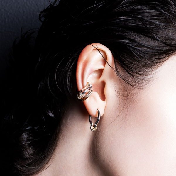 SEA ANEMONE ハギーフープ ピアス