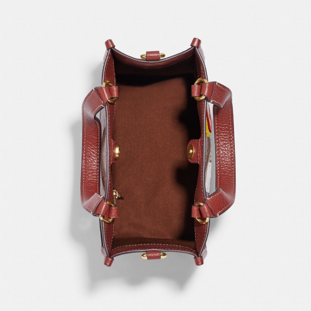 公式】コーチアウトレット | 【COACH X PEANUTS】デンプシー トート 22