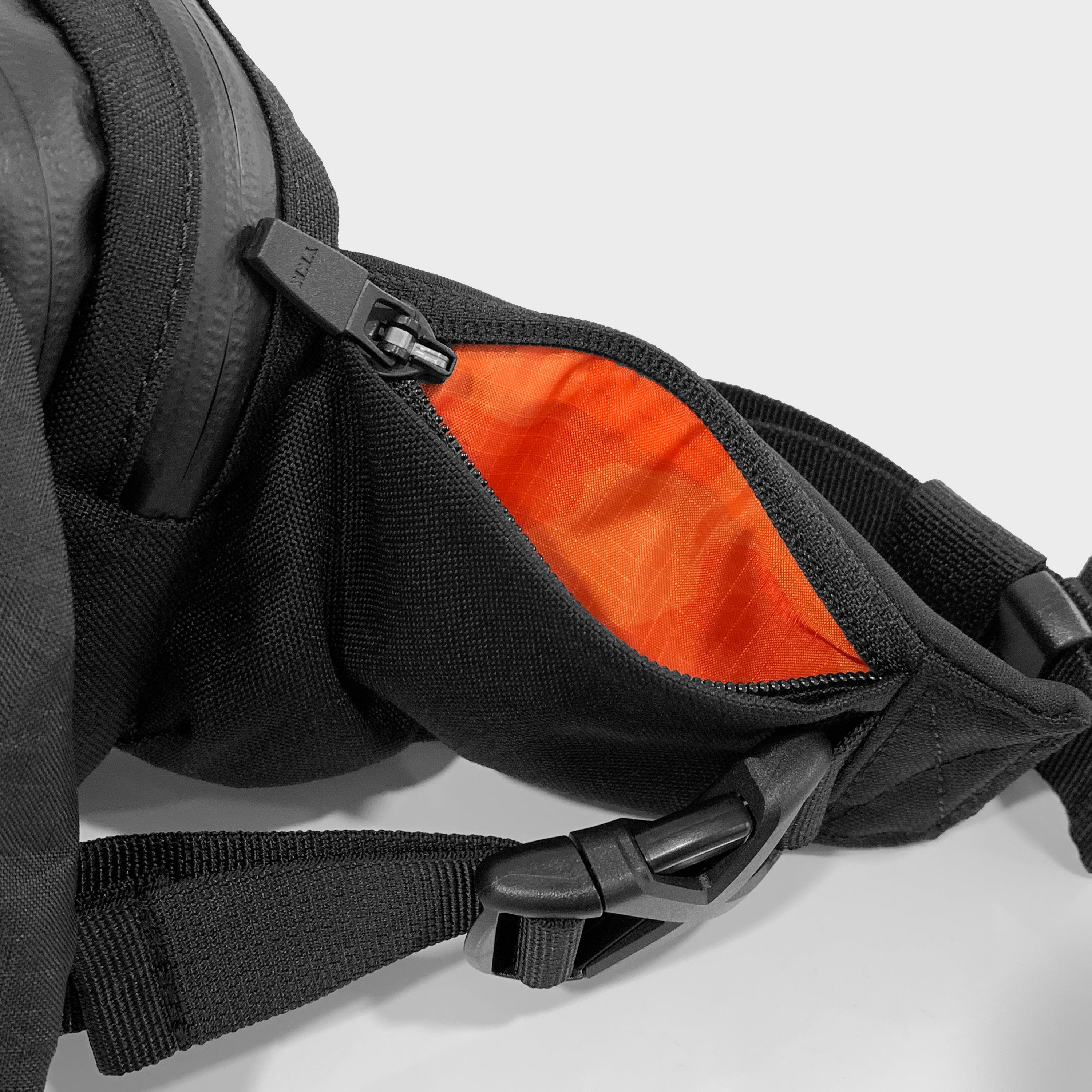 X-POD II - Sling Bag | CODE OF BELL ASIA