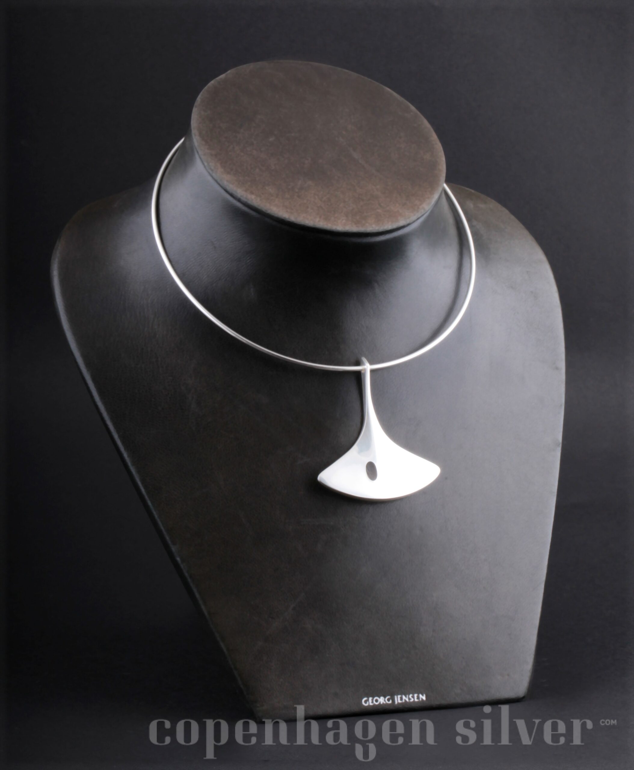 Hans Hansen Sterling Silver Neckring | Copenhagen Silver