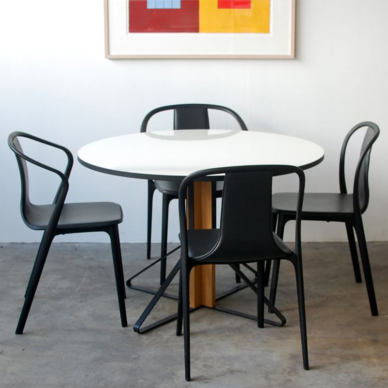 Artek（アルテック）カアリテーブル 003 ホワイトラミネート