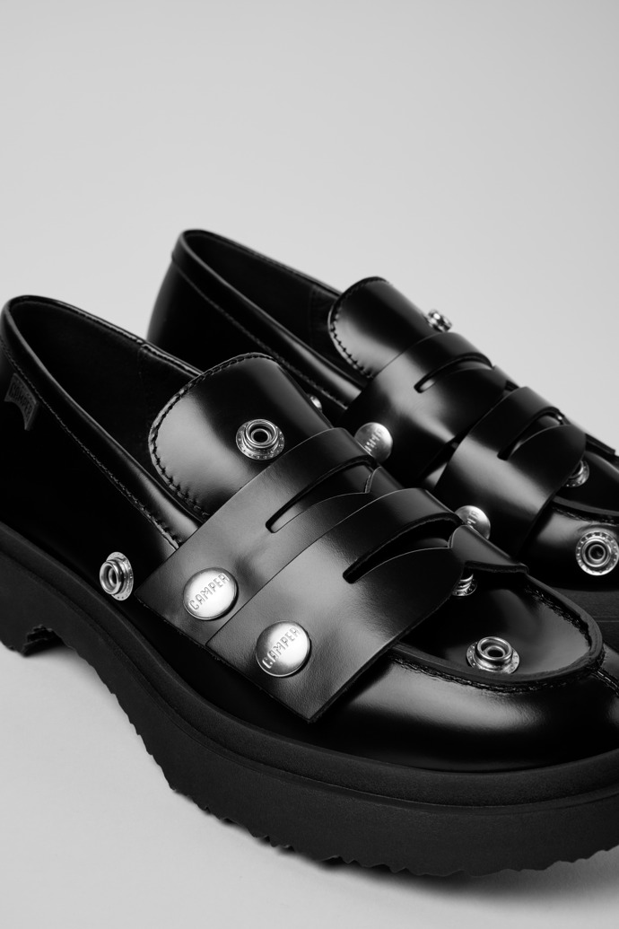 Twins Black Flat Shoes for Women - Autumn / Winter collection