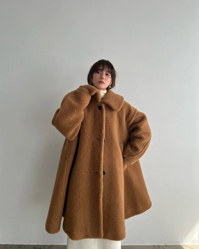 松本恵奈のMUST BUY-10月21日（金）発売の ”VOLUME FLARE BOA COAT”を