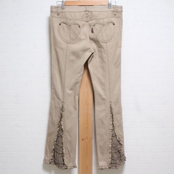 ベージュ裾フリルデニムパンツ【L】 - ピンクハウス通販｜リサイクル