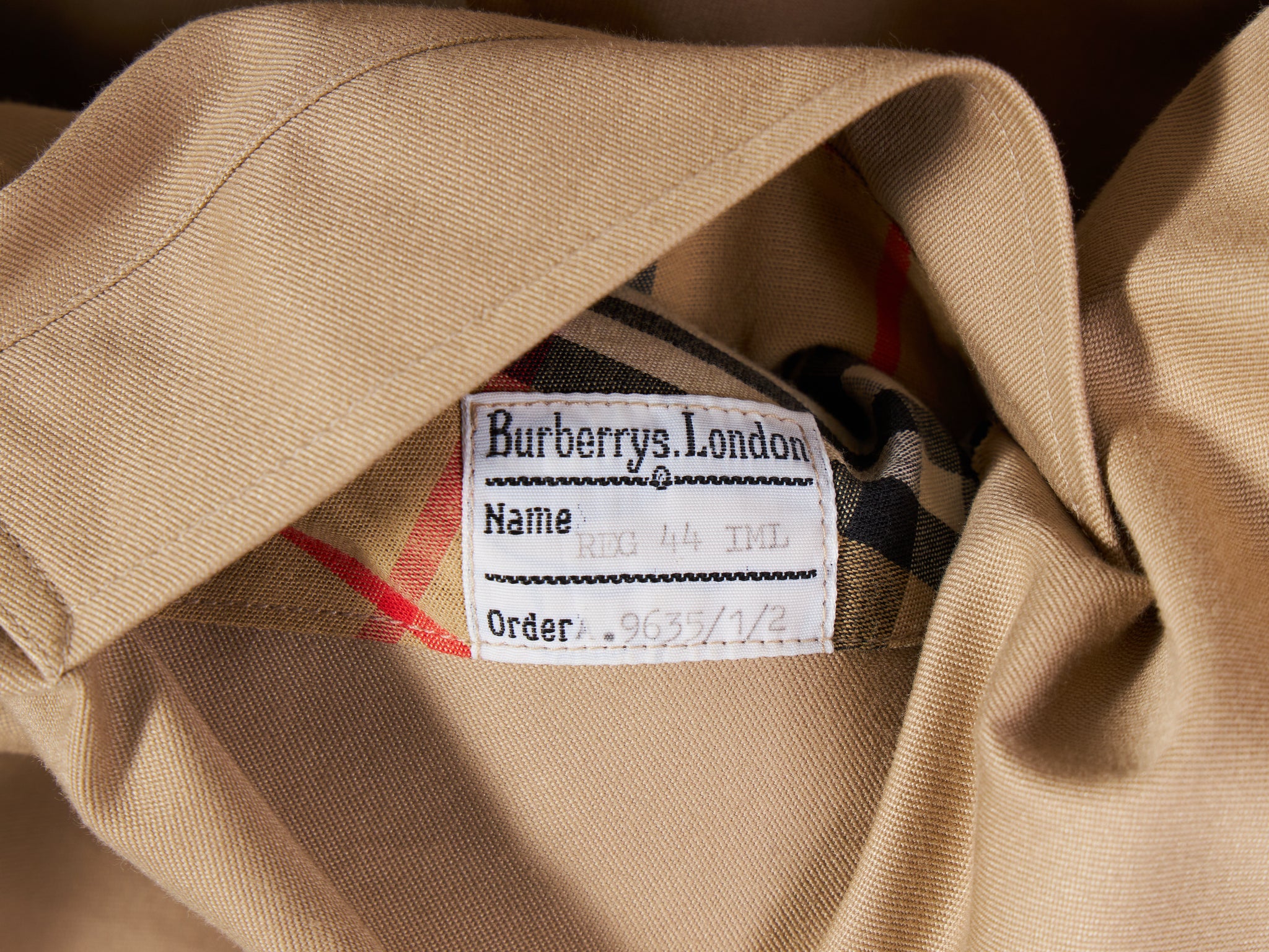 バーバリーのトレンチショートジャケット／藤原裕(BerBerJin) – CLUB 2nd