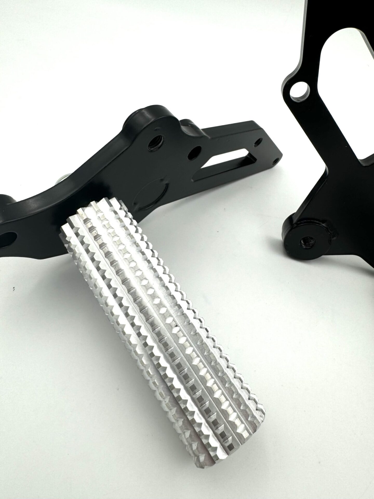 Rear set Yamaha MT07 FZ07 - Crew Garage