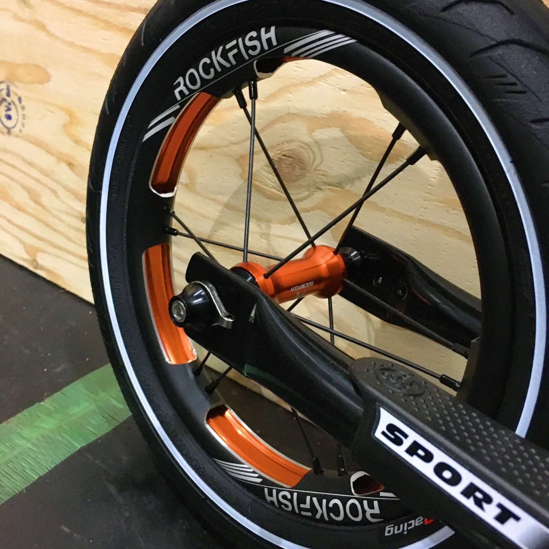 マッハビットv3 カーボンリム16H マッハビットv3 カーボンリム16H MACH