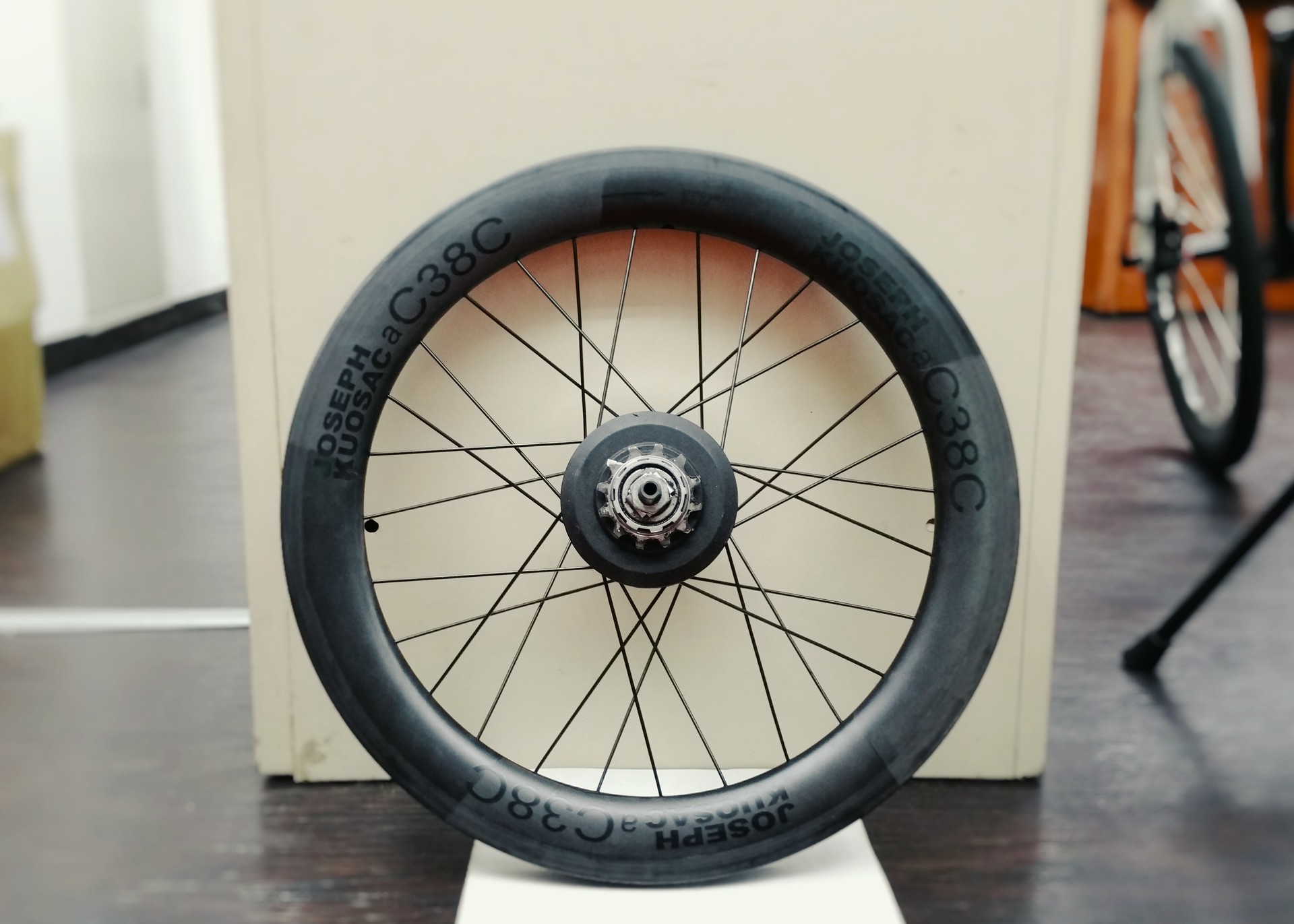 BROMPTON用に【カーボンホイール】を組ませて頂きました。: サイクル