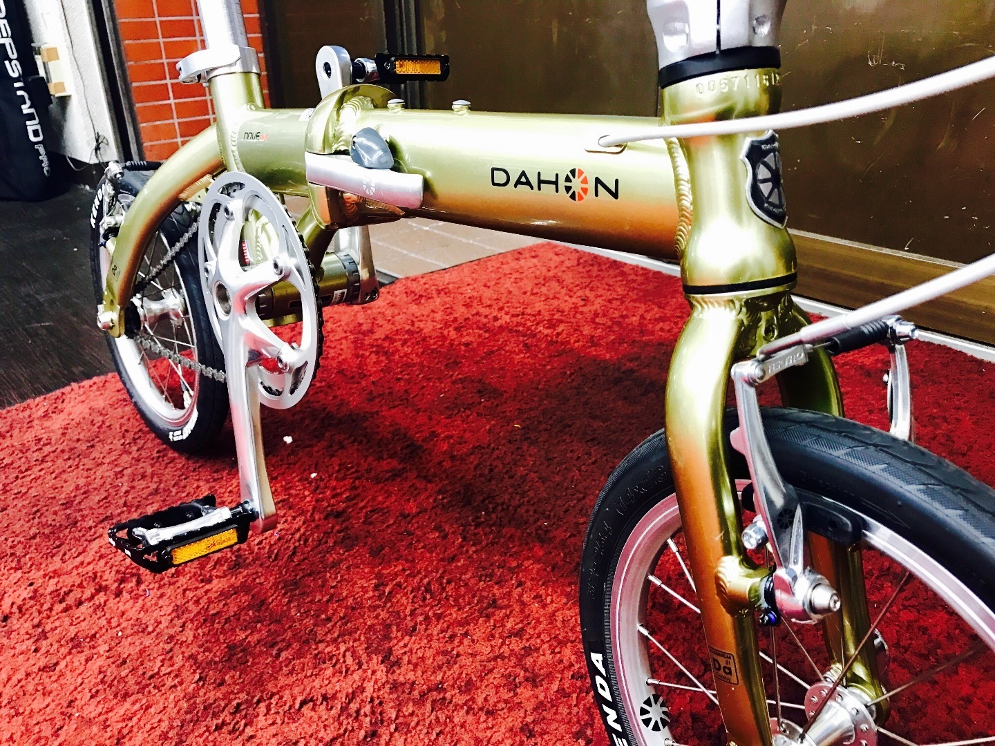 DAHON史上最軽量のDove Plus(ダブ プラス)に乗れる全国初の店頭試乗会