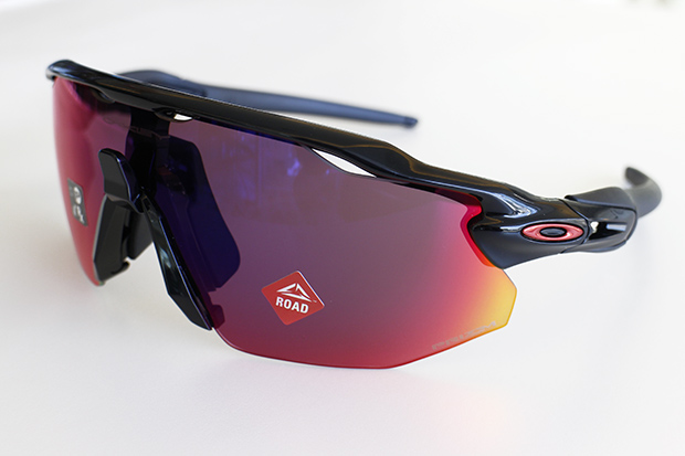 ロードバイクにオススメ。すべてのサイクリストへ。OAKLEY（オークリー