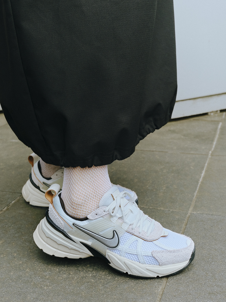 NIKE meets emmi】W NIKE V2K RUN(スニーカー)｜シューズ｜emmi（エミ