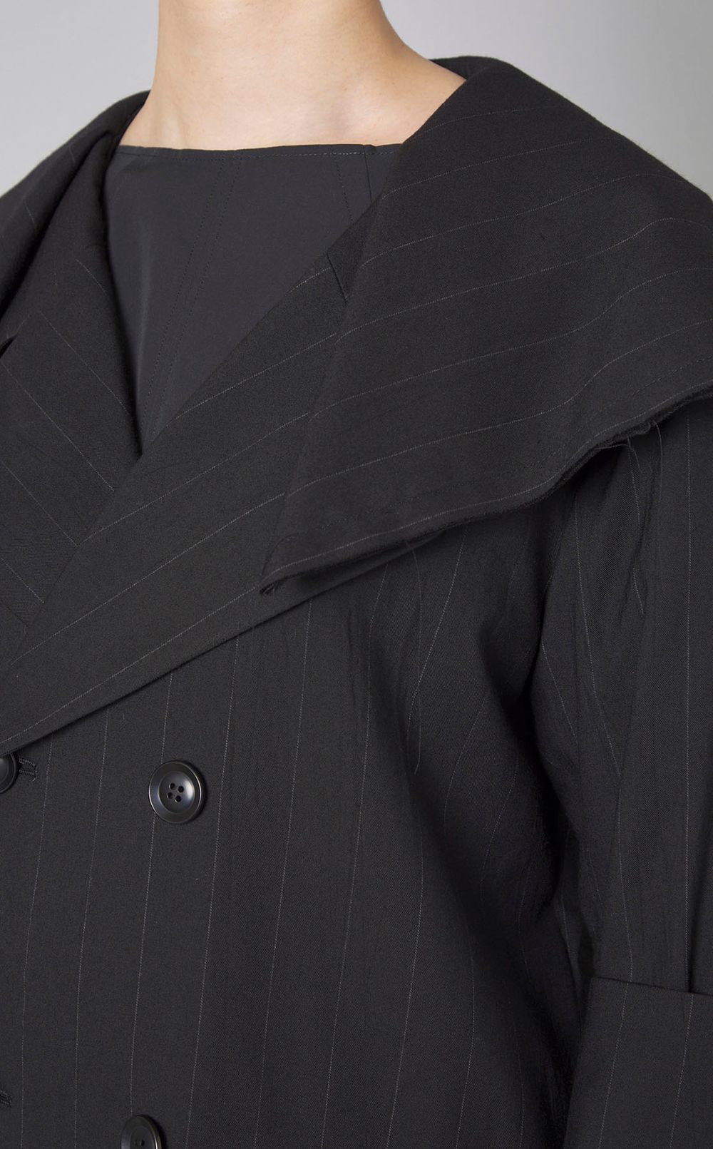 Y's｜ピンストライプセーラーカラージャケット