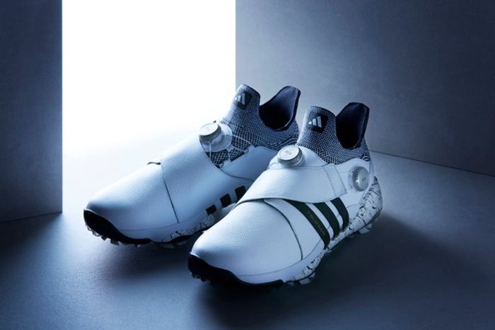 アディダス ツアー360 ツインBOA 23 ゴルフシューズ どちらにするか